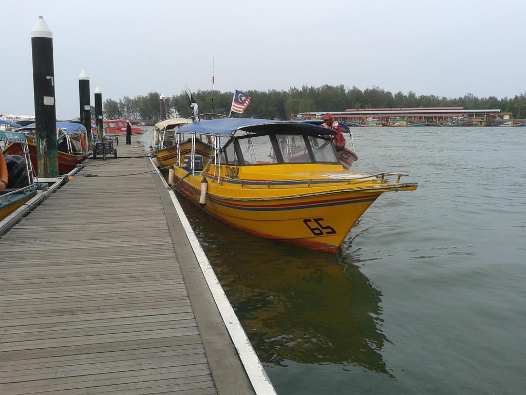 Iz Budget Kuala Besut Zewnętrze zdjęcie